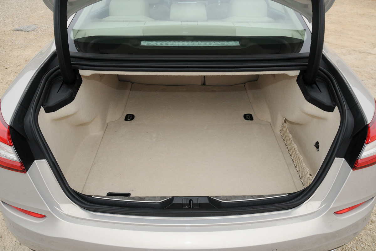 Maserati Quattroporte boot
