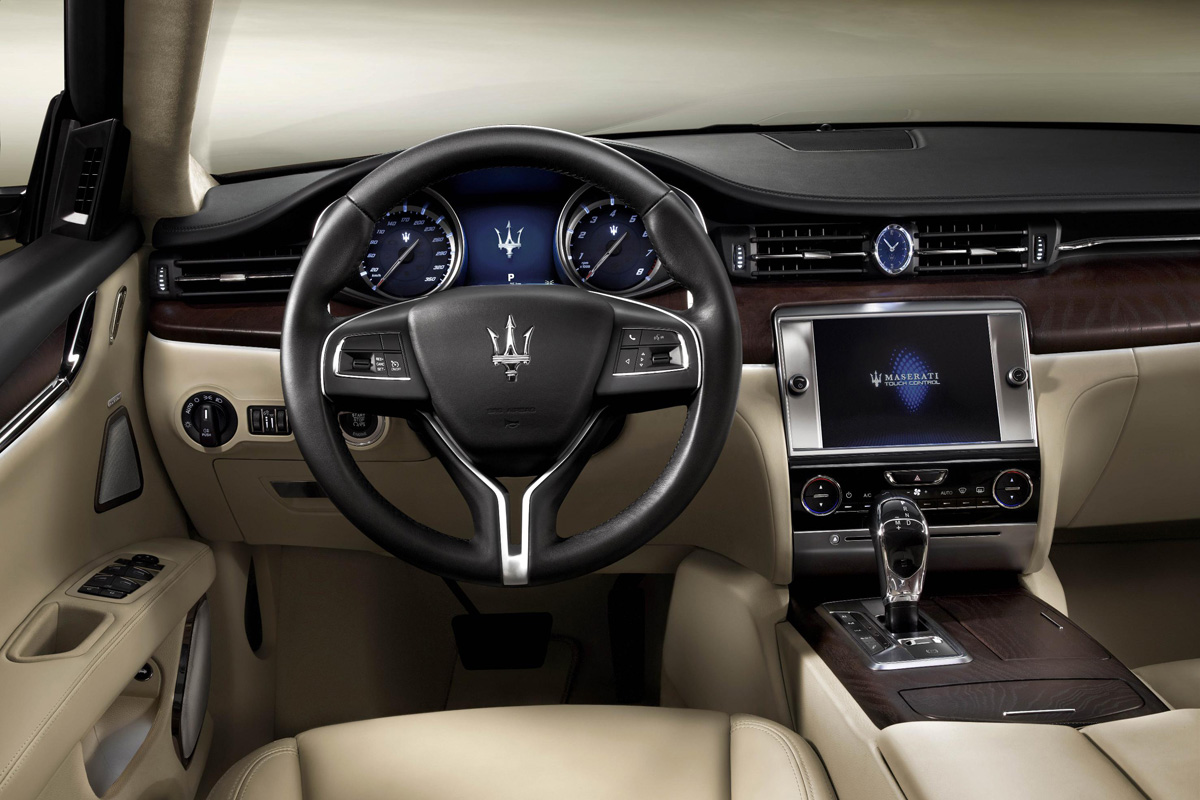 Maserati Quattroporte interior