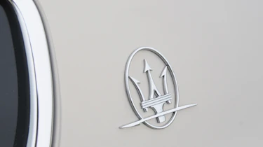 Maserati Quattroporte badge