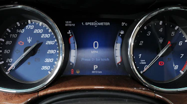 Maserati Quattroporte dials