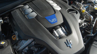 Maserati Quattroporte S engine
