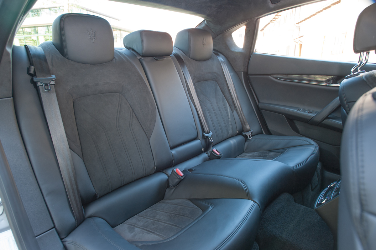 Maserati Quattroporte S rear seats