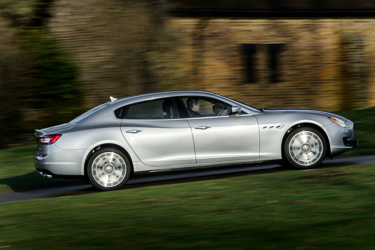 Maserati Quattroporte Diesel panning 
