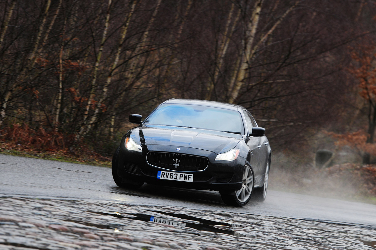Maserati Quattroporte GTS action