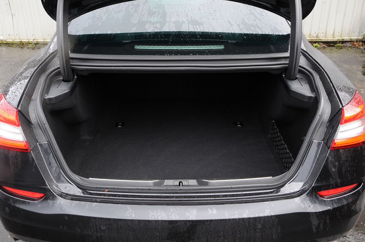 Maserati Quattroporte GTS boot