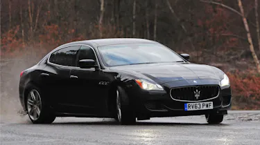 Maserati Quattroporte GTS drift