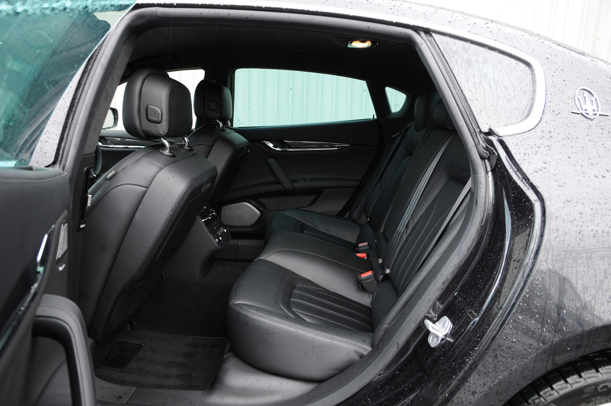 Maserati Quattroporte GTS rear seats