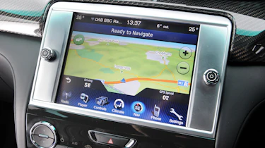 Maserati Quattroporte GTS sat nav