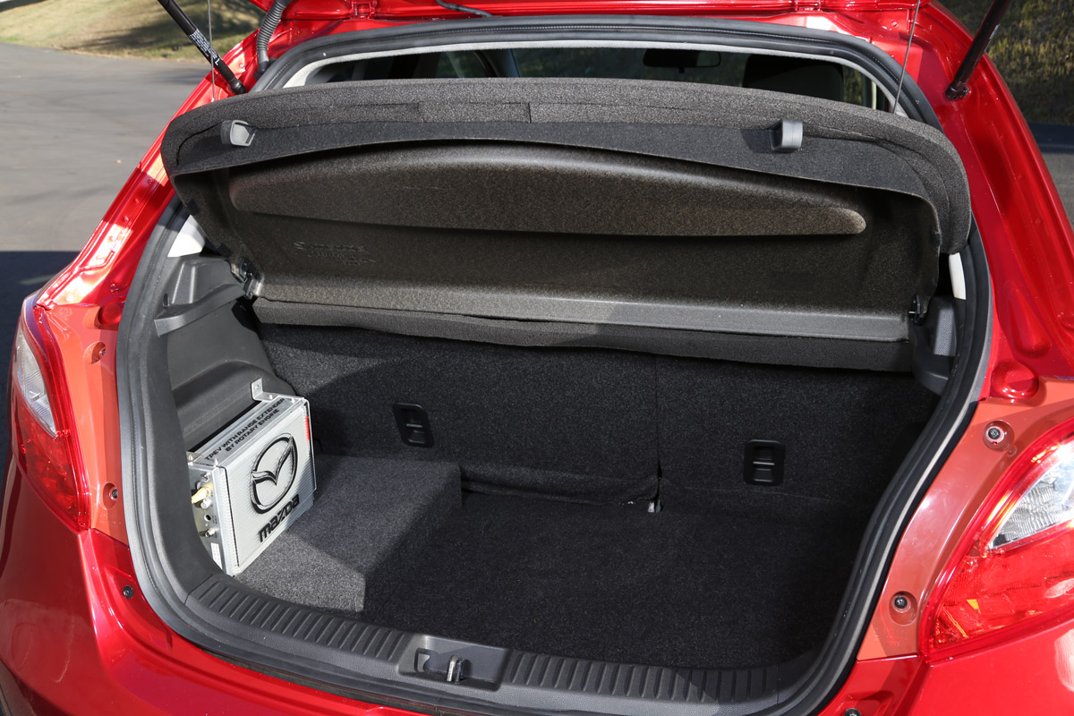 Mazda 2 EV 2013 boot