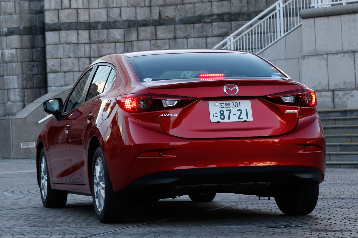 Mazda 3 Hybrid rear static
