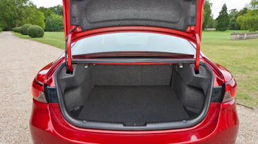 Mazda 6 saloon boot