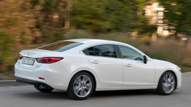 Mazda 6 saloon rear tracking