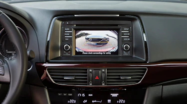 Mazda 6 saloon centre console