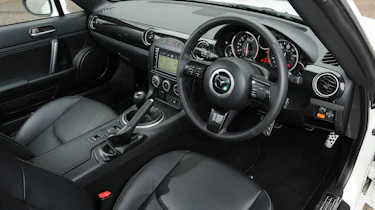 Mazda MX-5 interior