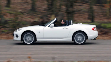 Mazda MX-5 panning