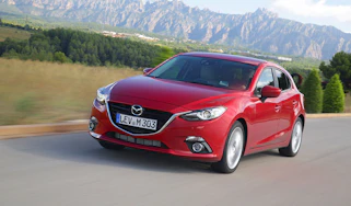 Mazda 3 hatchback 2013 front action