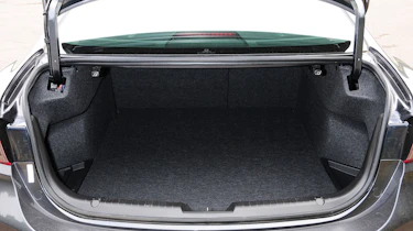 Mazda 6 saloon 2013 boot