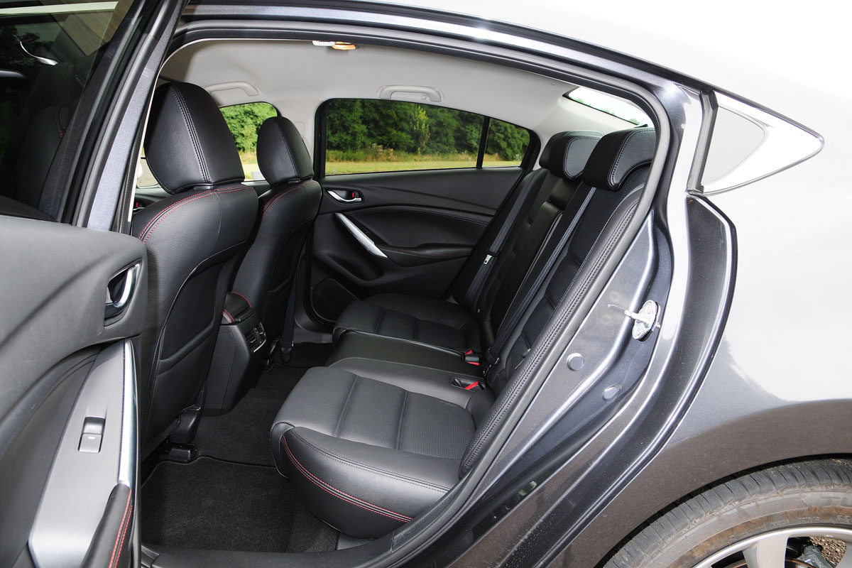 Mazda 6 saloon 2013 rear seats
