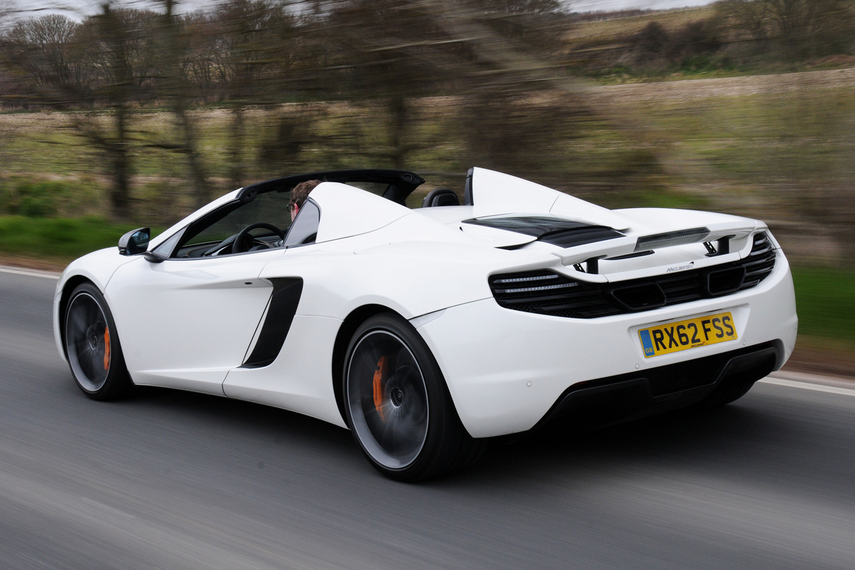 McLaren 12C Spider rear tracking