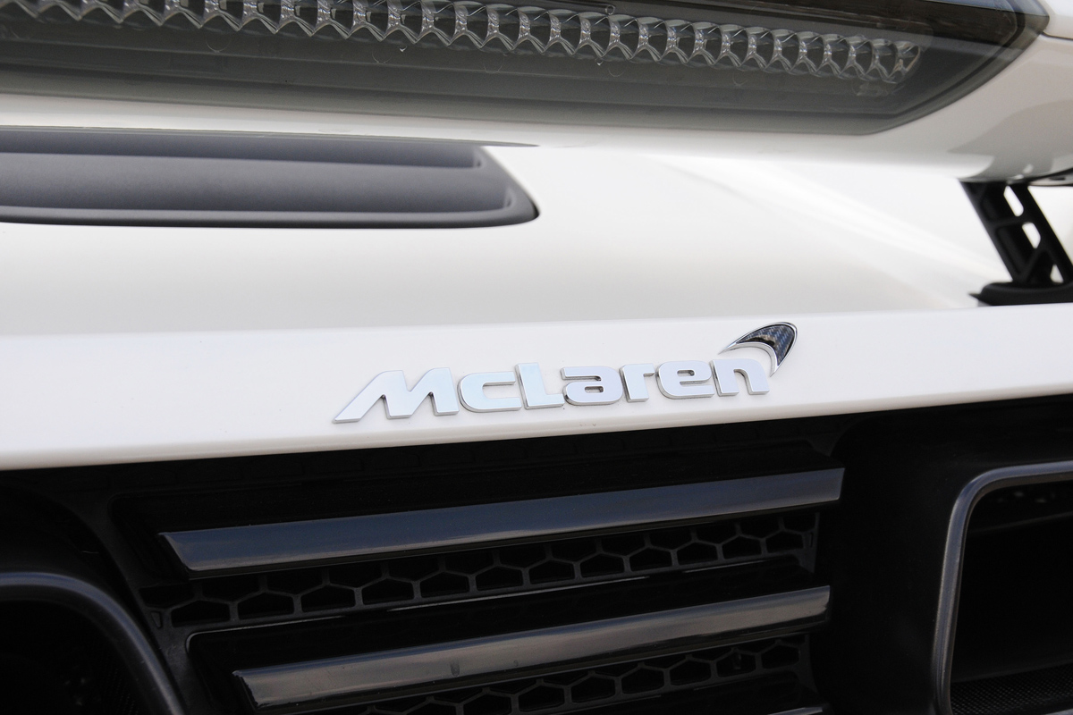 McLaren 12C Spider badge