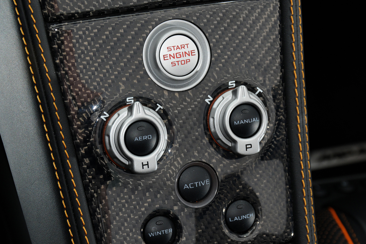 McLaren 12C Spider start button