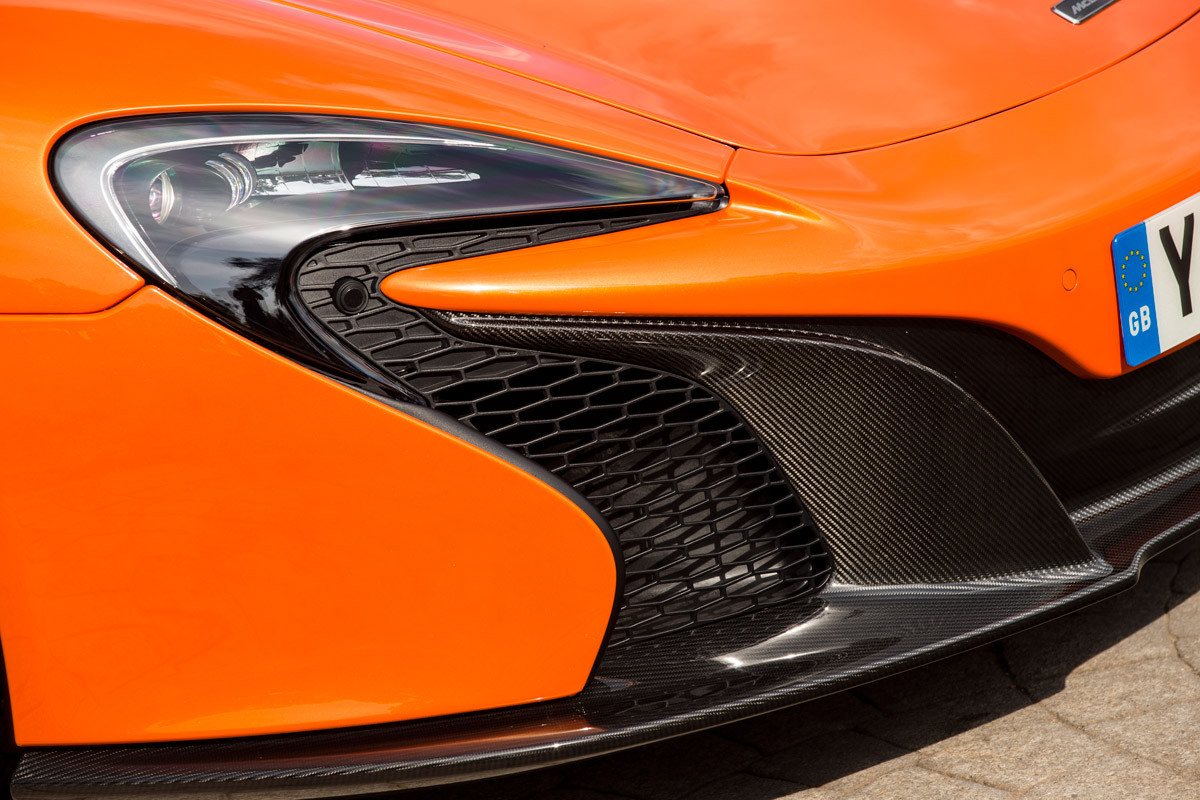 McLaren 650S Spider front light
