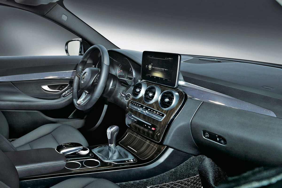 Auto Express exclusive C-Class interior rendering
