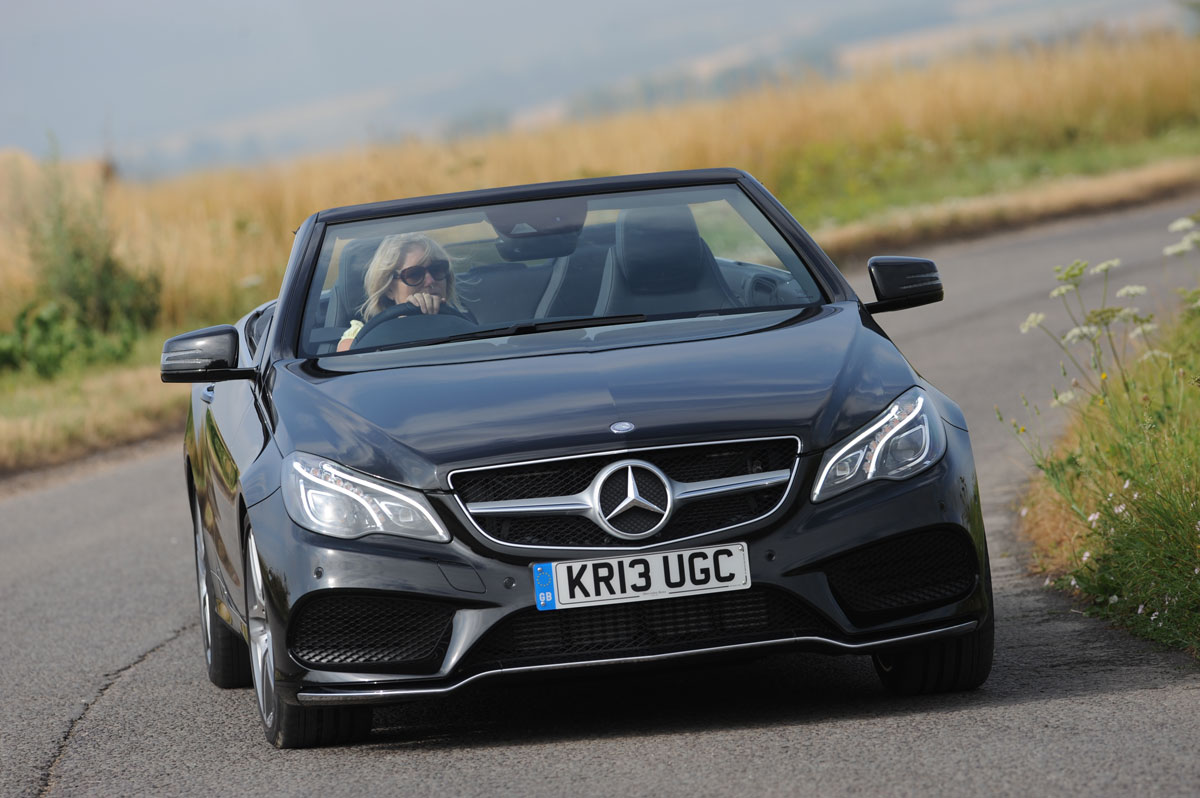 Mercedes E-Class Cabriolet front action