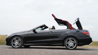 Mercedes E-Class Cabriolet roof away
