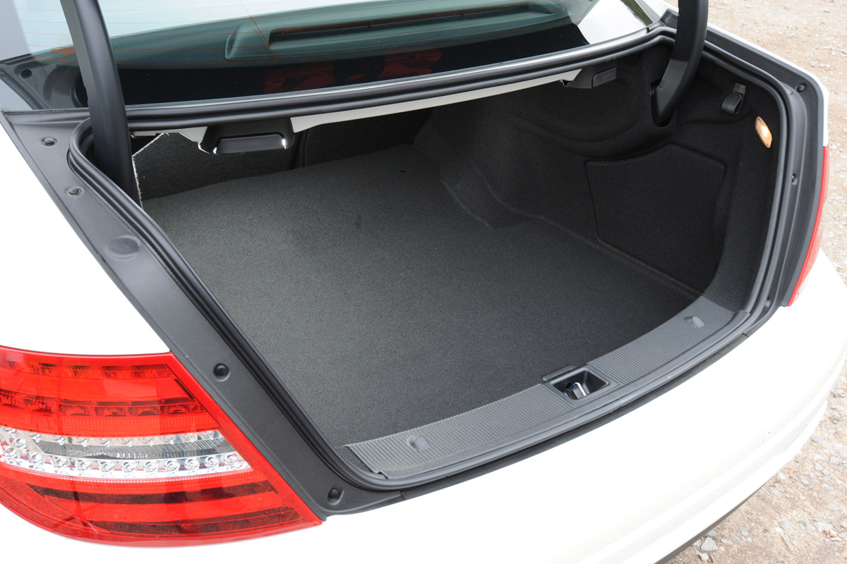 Mercedes C180 Coupe boot