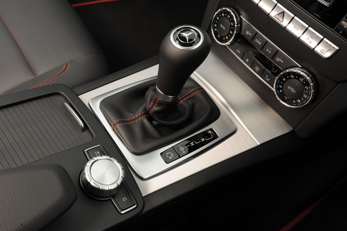 Mercedes C180 Coupe interior detail