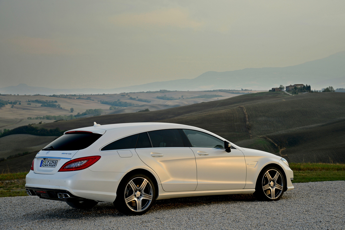 Mercedes CLS 63 AMG Shooting Brake rear three-quarters
