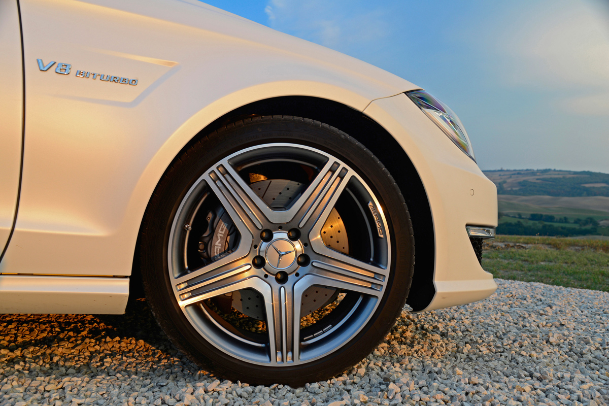 Mercedes CLS 63 AMG Shooting Brake wheel