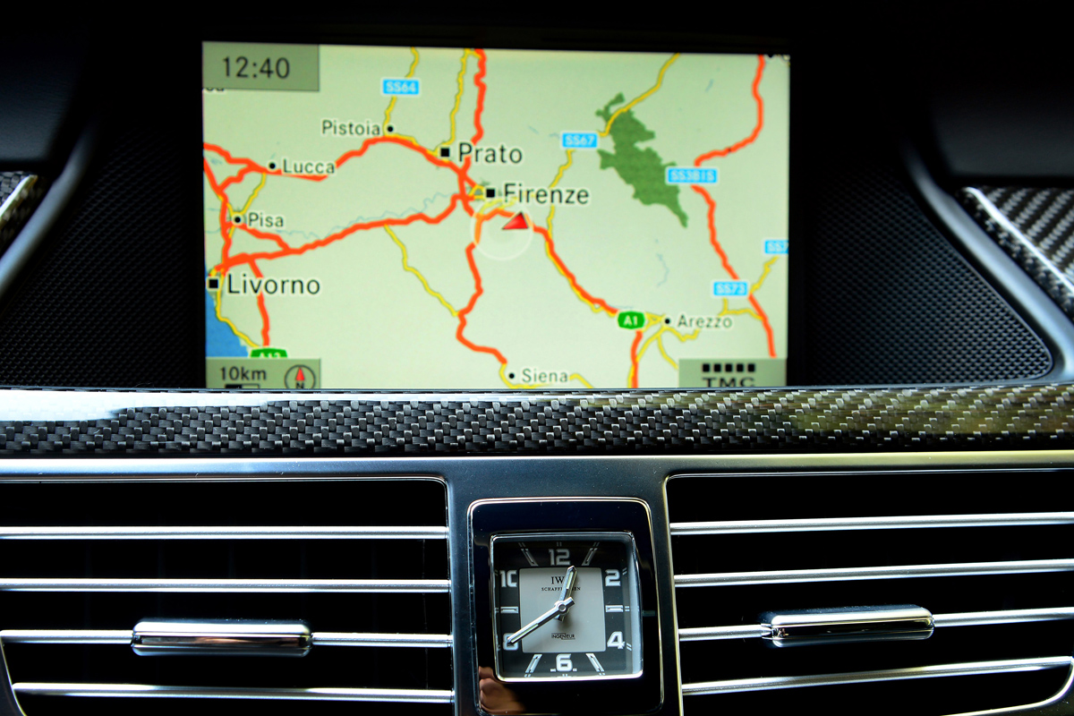 Mercedes CLS 63 AMG Shooting Brake sat-nav
