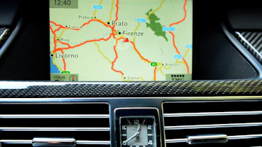 Mercedes CLS 63 AMG Shooting Brake sat-nav