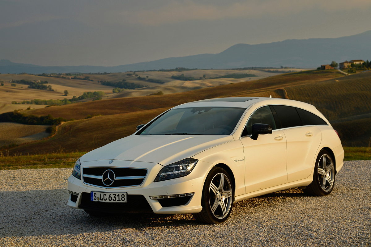 Mercedes CLS 63 AMG Shooting Brake front three-quarters