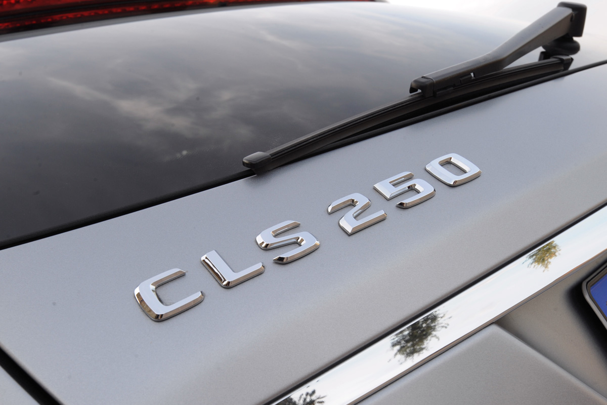 Mercedes CLS Shooting Brake badge