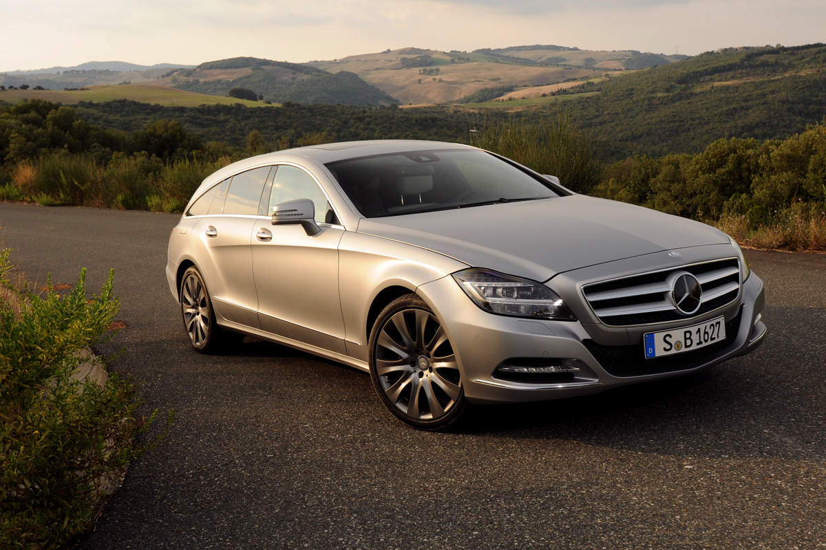 Mercedes CLS Shooting Brake front three-quarters