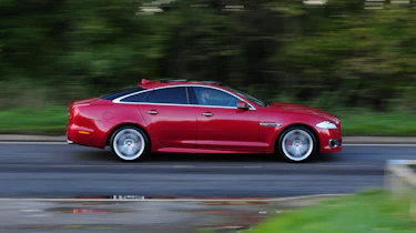 Jaguar XJR pan