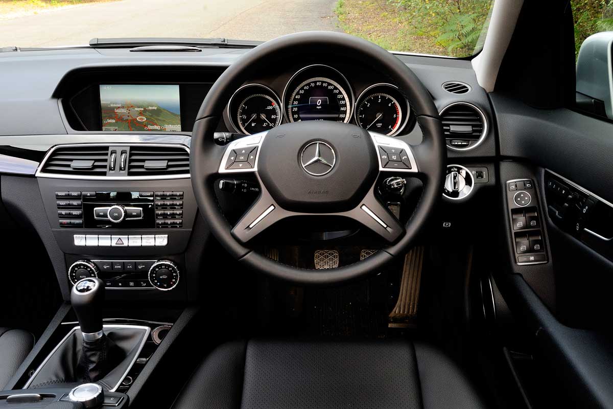 Mercedes C220 CDI Executive SE interior
