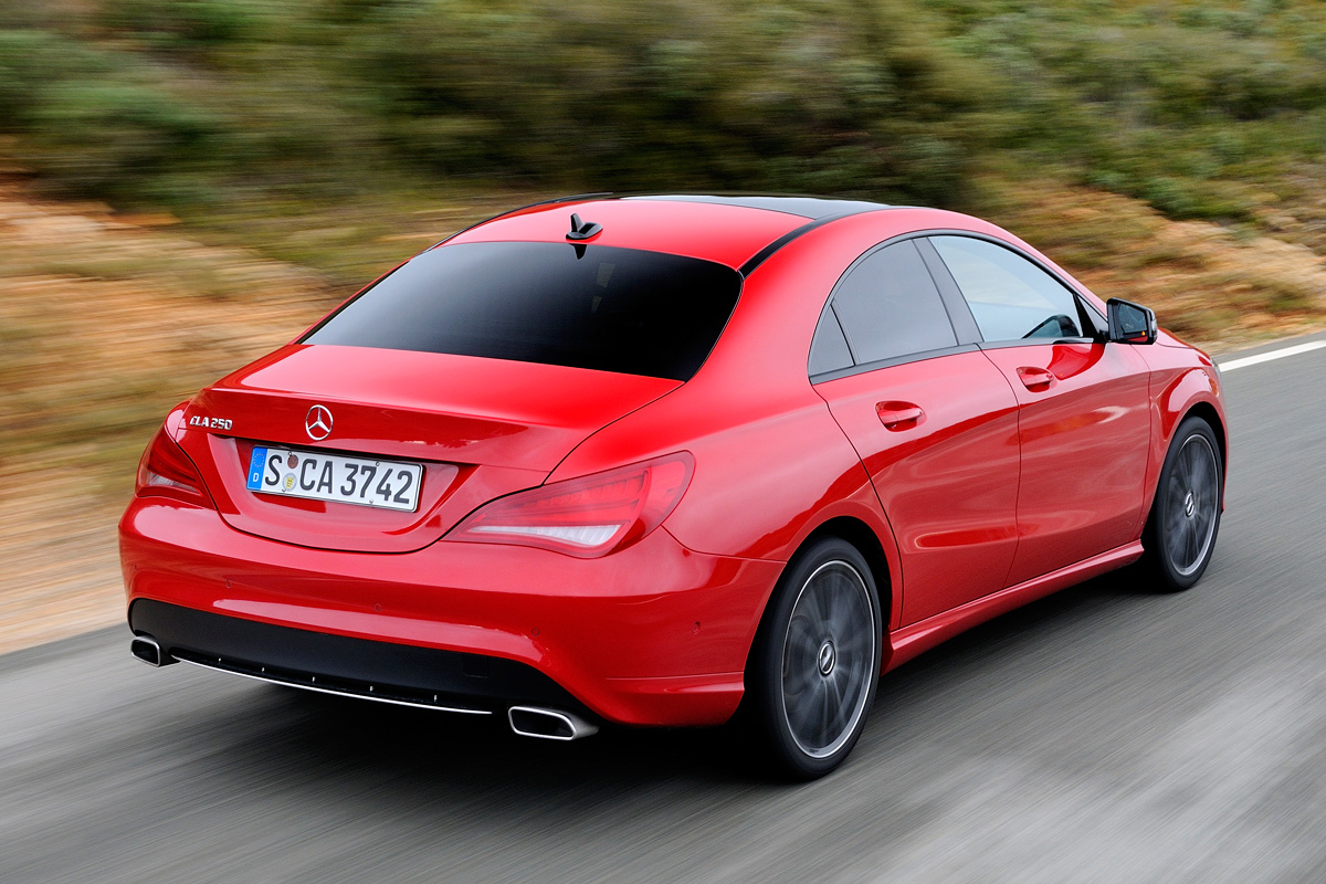 Mercedes CLA 250 CGI rear tracking