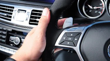 Mercedes E63 AMG S 2013 paddle