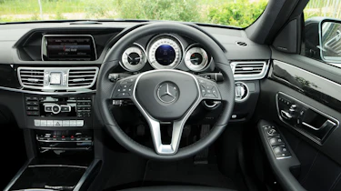 Mercedes E220 CDI SE interior