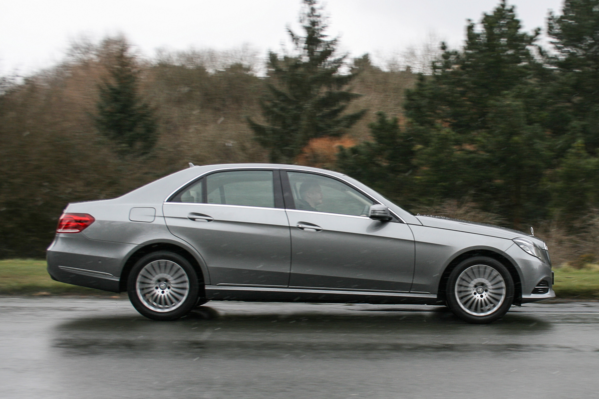 Mercedes E220 CDI SE panning