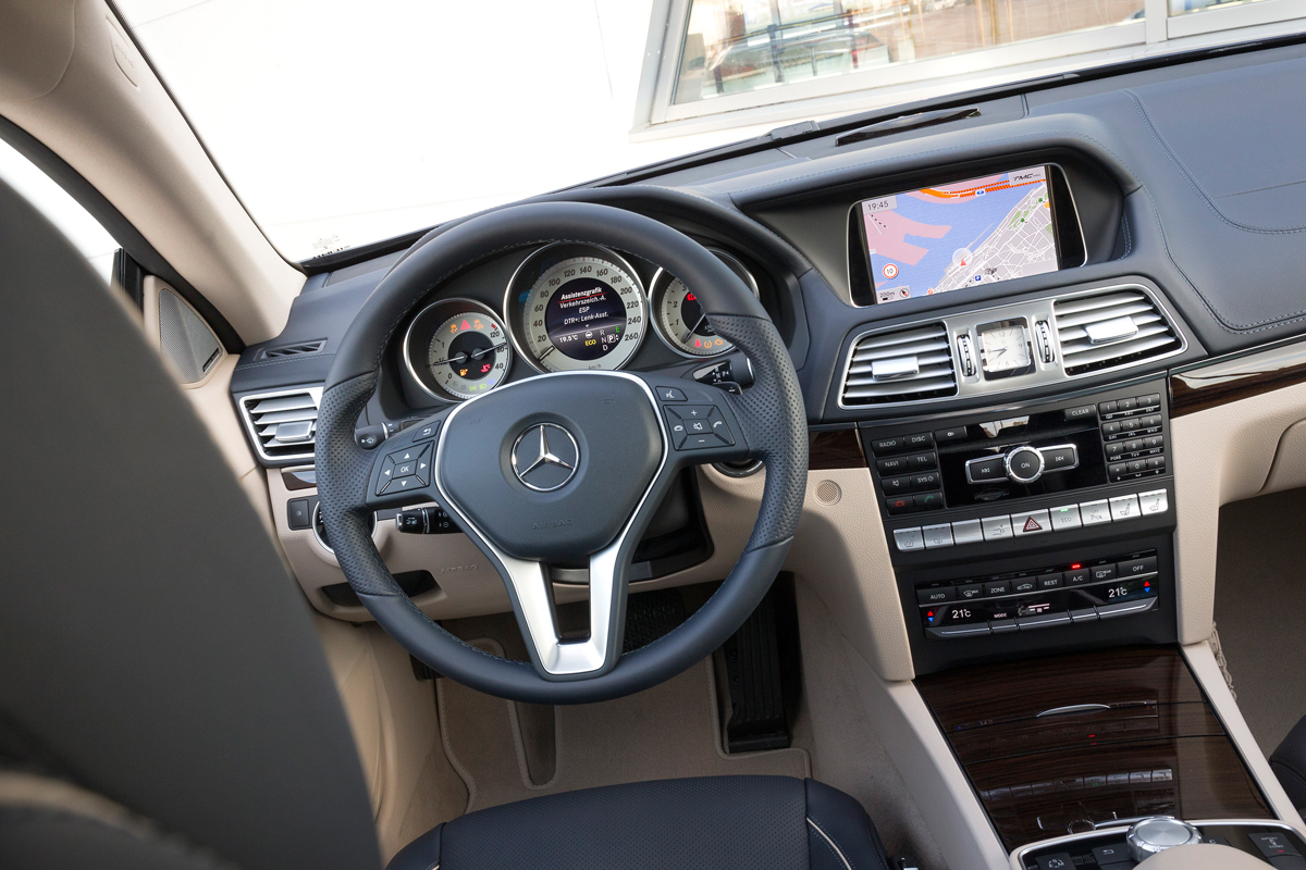 Mercedes E400 Coupe interior