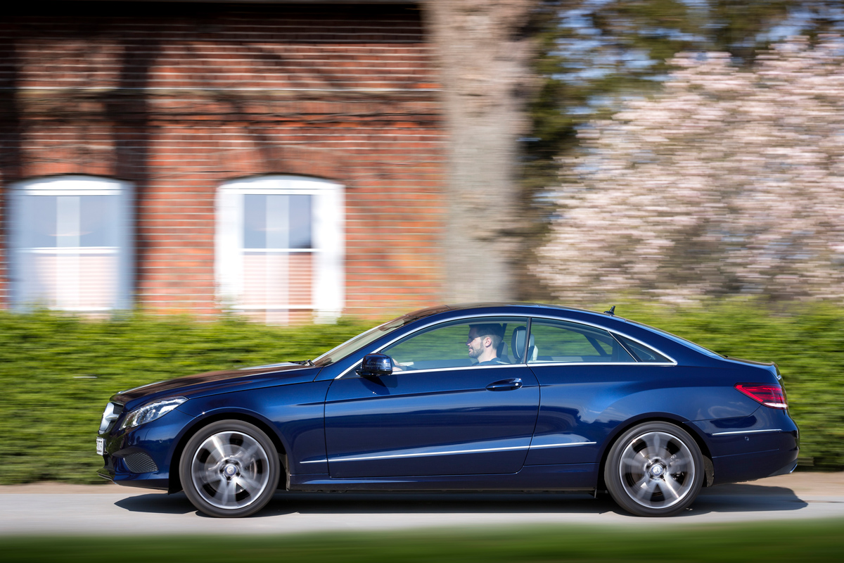 Mercedes E400 Coupe panning