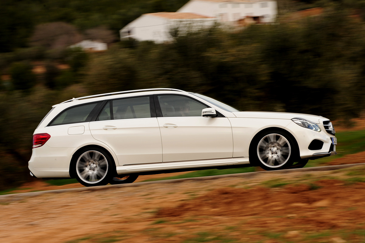 Mercedes E-Class Estate panning