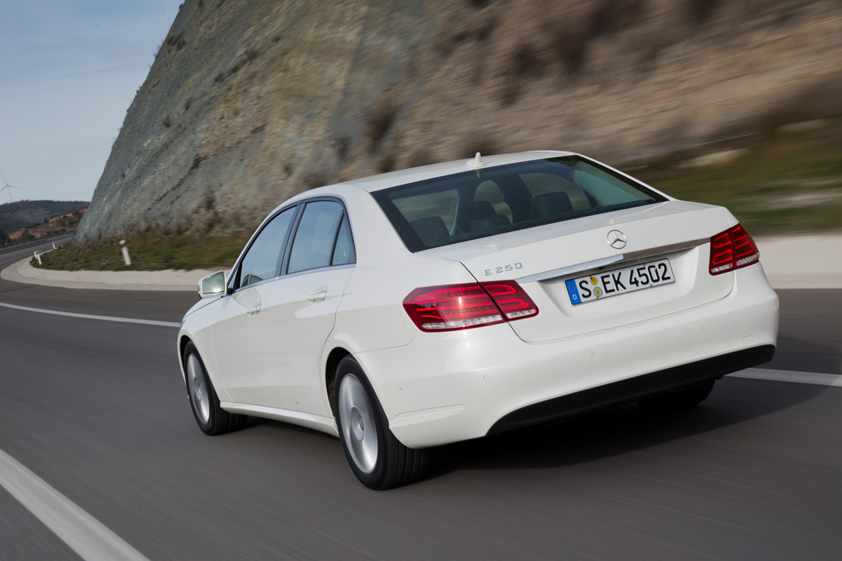 Mercedes E-Class rear tracking