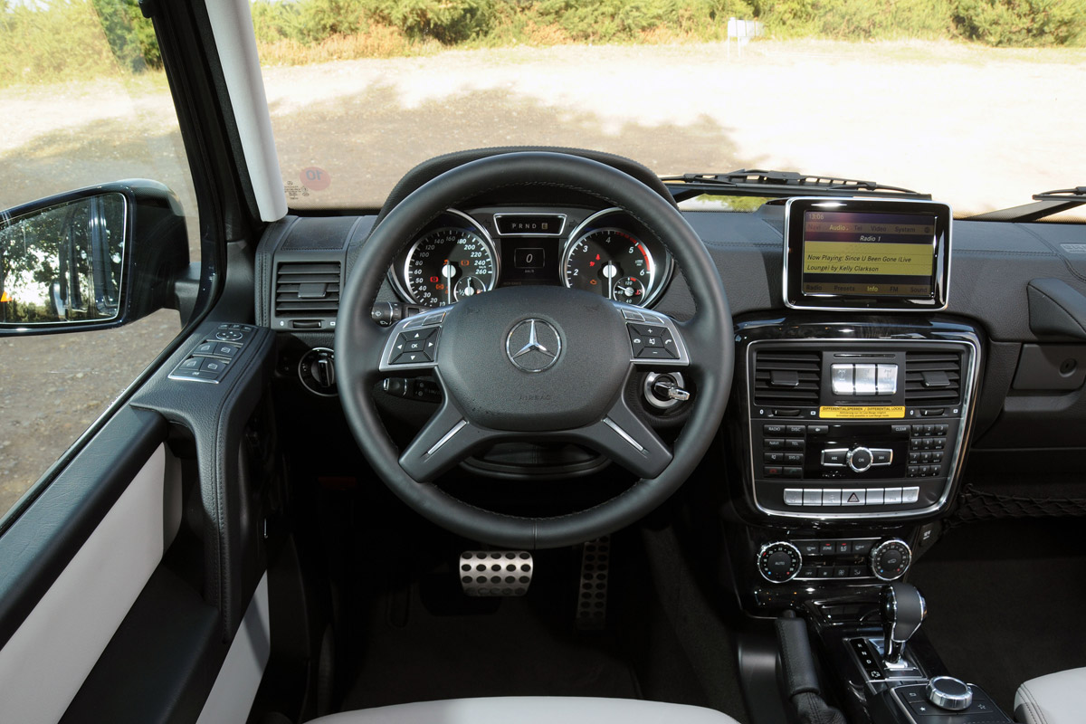 Mercedes G350 Bluetec interior
