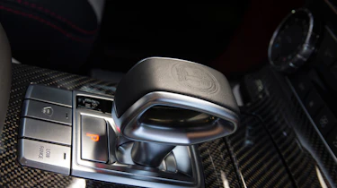 Mercedes G63 AMG 6x6 gear lever